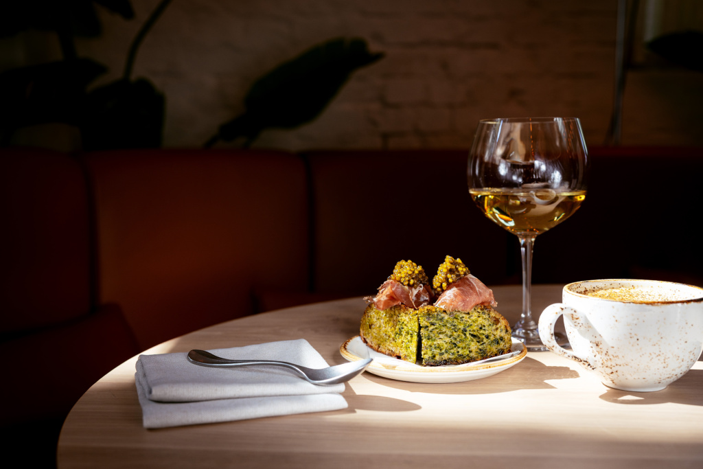 Tor's Bead - one of the dishes on Tollbua's four- and six-course menus, served with shiitake mushroom cappuccino and white burgundy wine