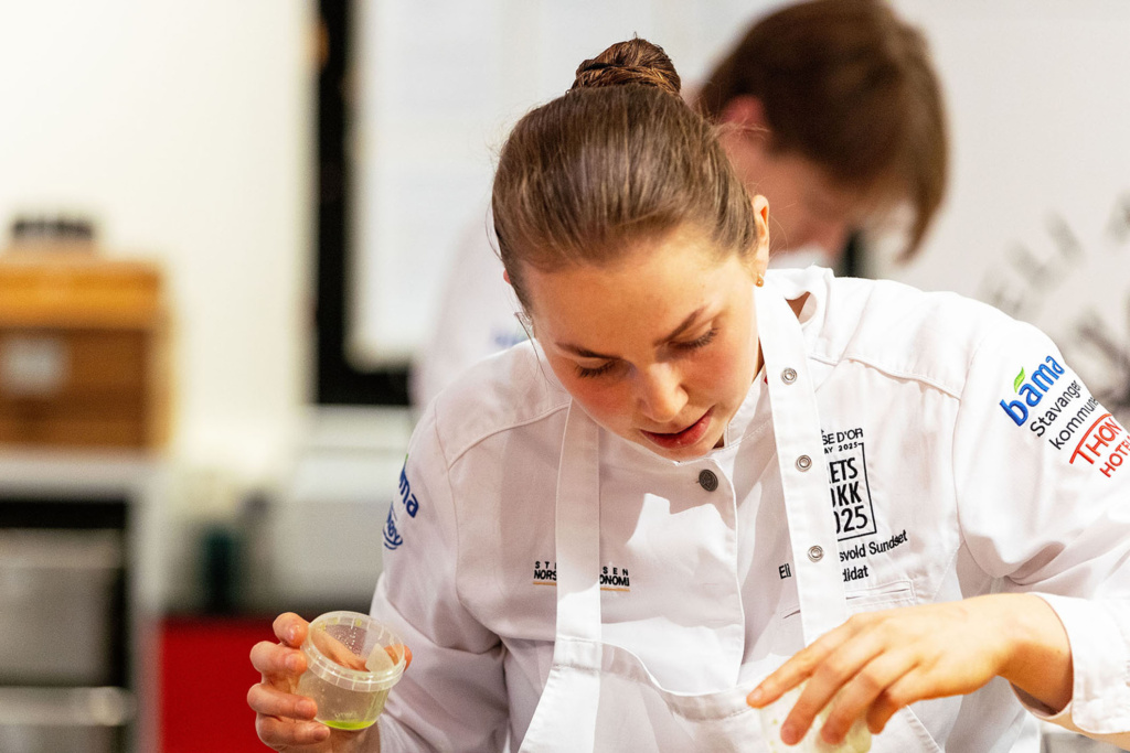 Eli Anne Sundset, Tollbua sous chef, candidate for Årets Kokk (Norway Chef of the Year) 2025. Photo by Wil Lee-Wright