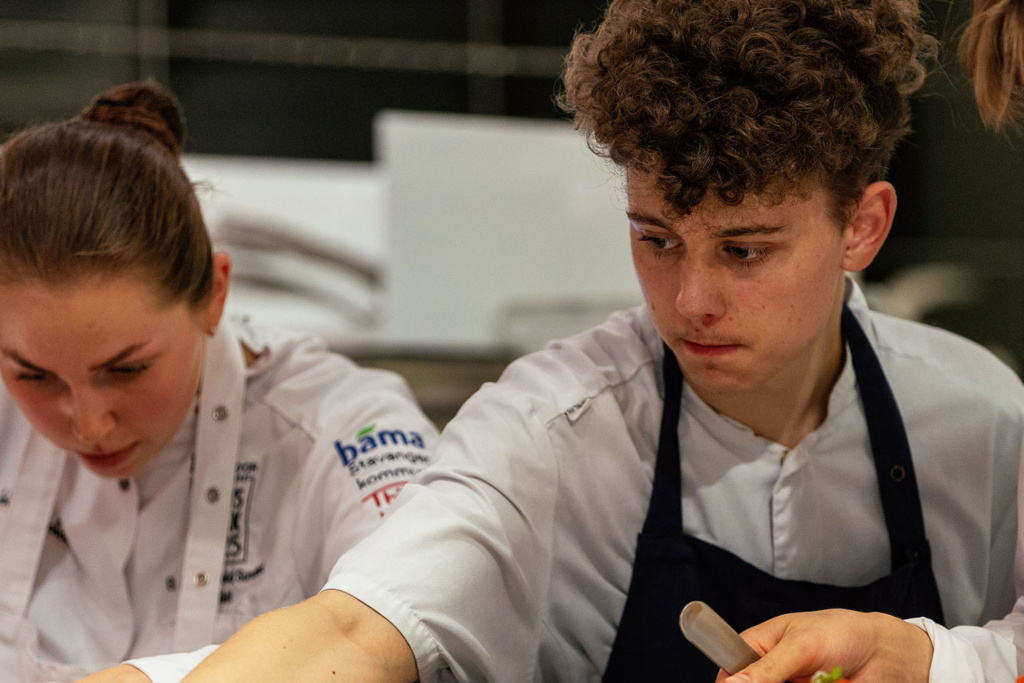 Eli Anne Sundset and her team, Tollbua sous chef and candidate for Årets Kokk (Norway Chef of the Year) 2025. Photo by Wil Lee-Wright